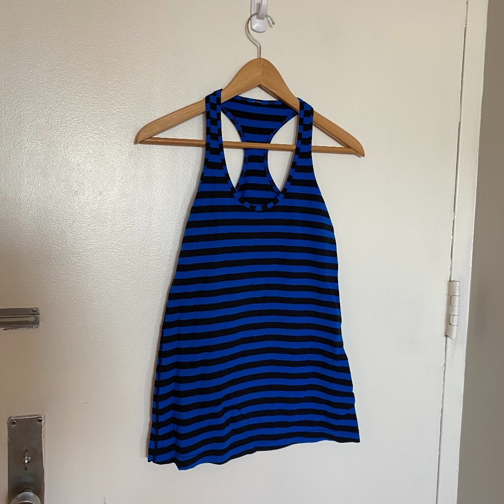 Lululemon Cool Racerback SZ 8